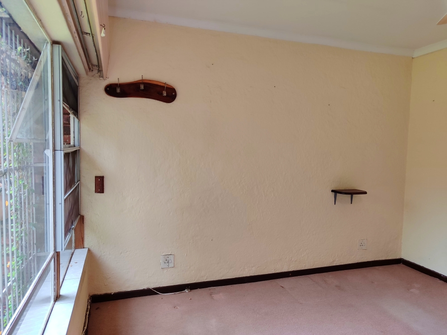 2 Bedroom Property for Sale in Roosheuwel North West